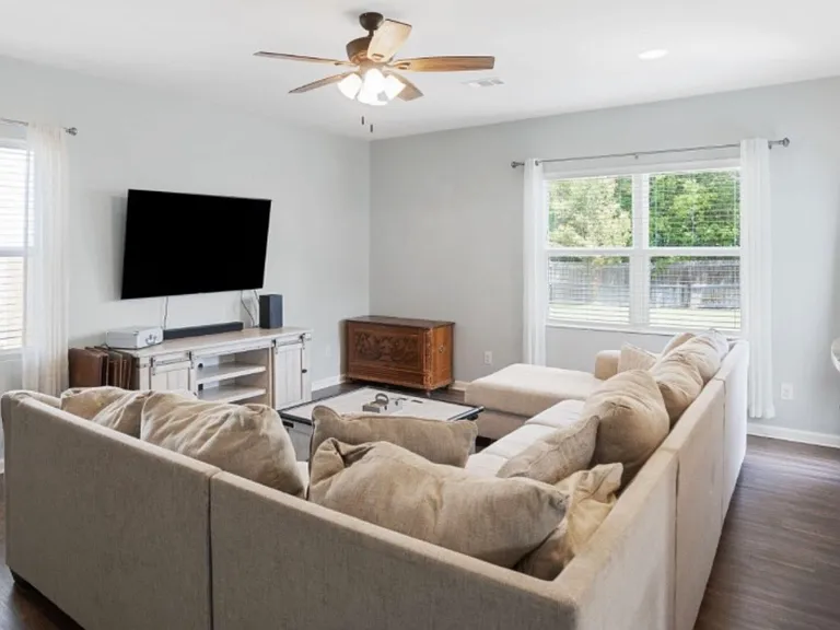 17 Keowee Ln — Photo 3