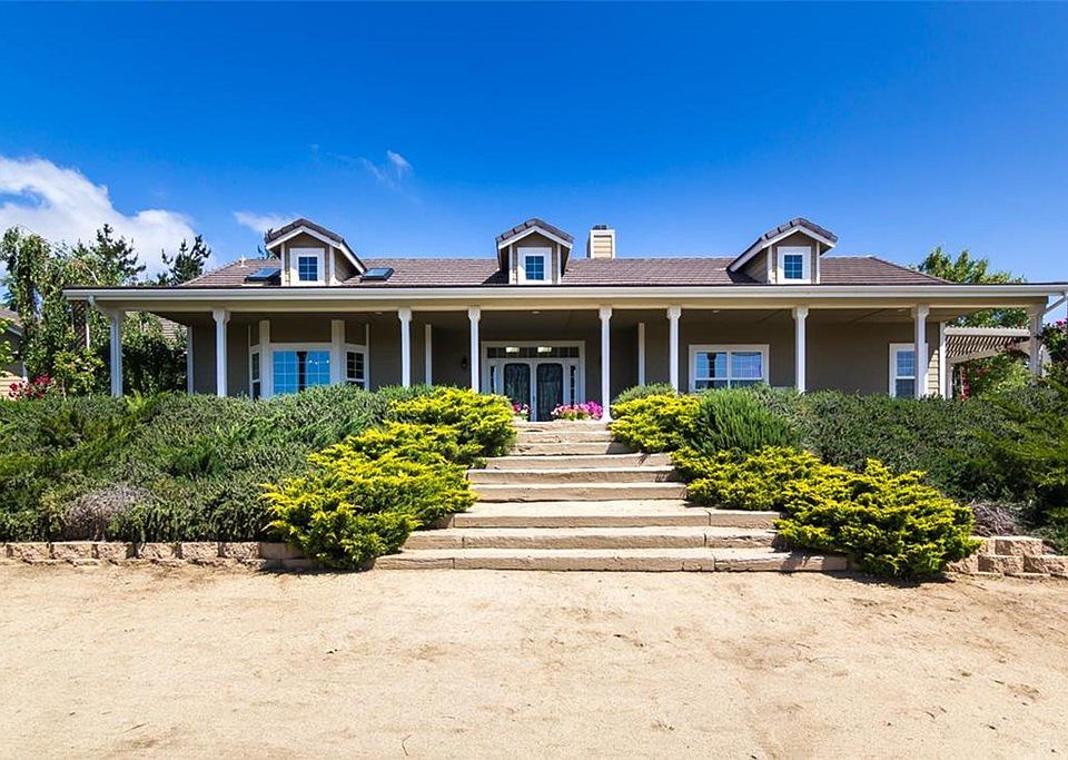1st image of 40070 Delmar Ct