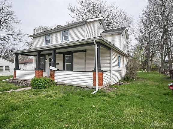 3rd image of 718 Summer St