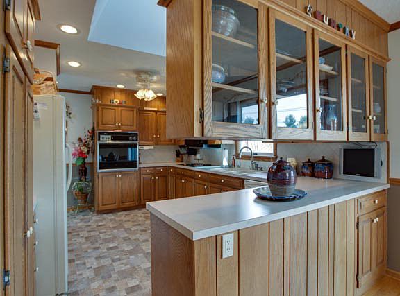 4th image of 2928 Hillyard Dr