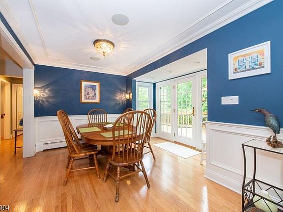 5th image of 154 Dogwood Ln