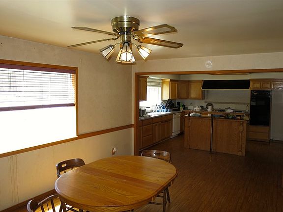 2nd image of 470 Feather River Dr