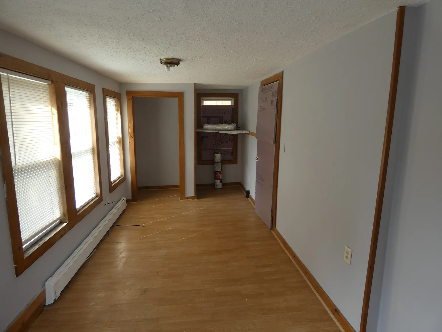 3 bed, 850 sqft, $1,800 — Photo 4