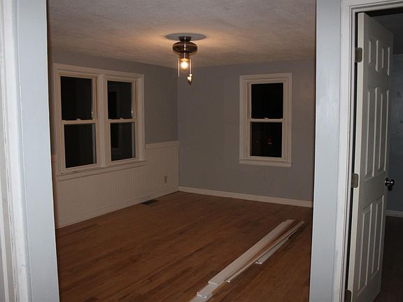 5th image of 1 Dewitt Dr