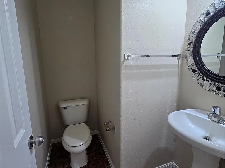 12331 Natchez Park Ln — Photo 11