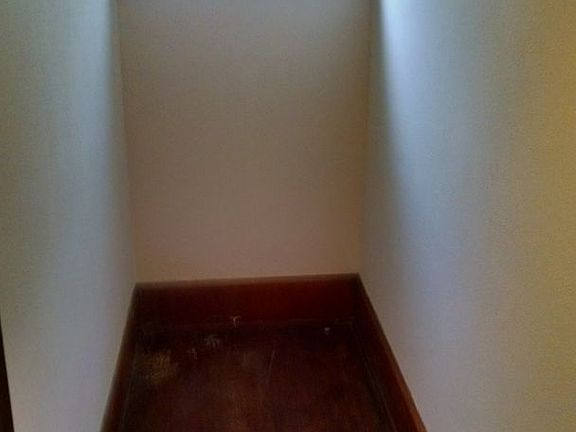 4th image of 241 Dunning St