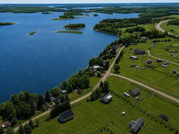 2nd image of 2 Irene Ave