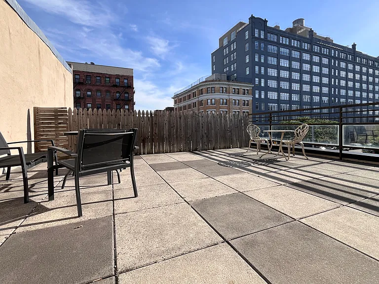 80 S 6th St #3B — Photo 3