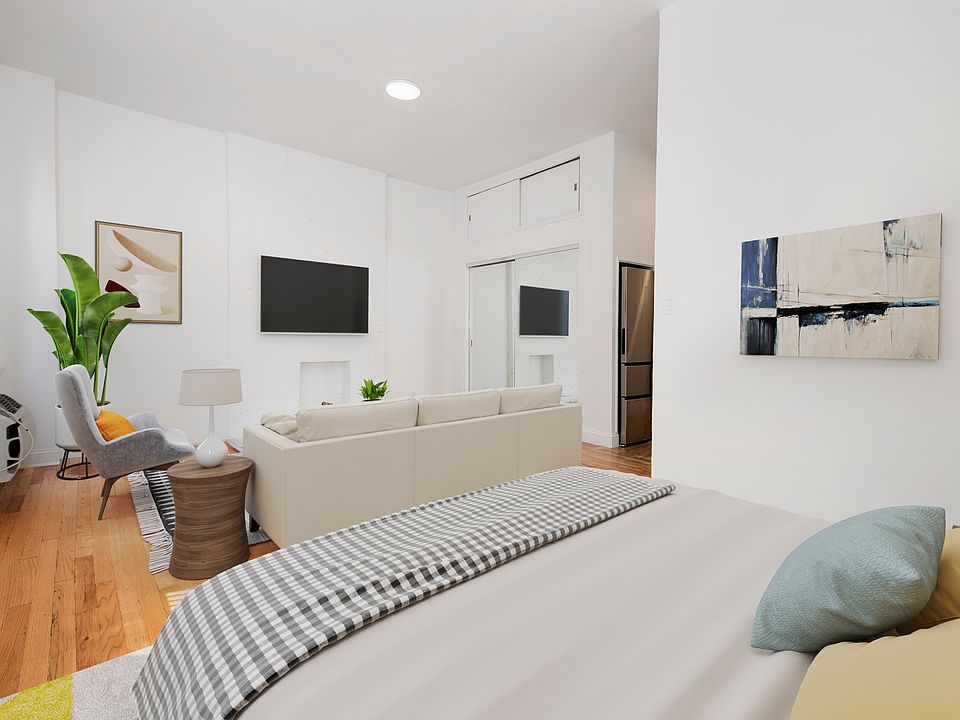 1st image of 1464 1st Ave APT 3R