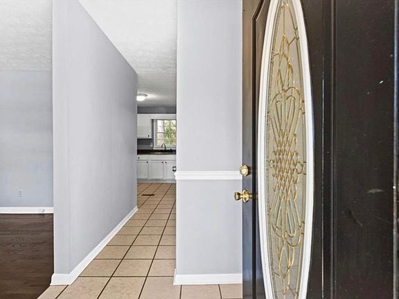 5th image of 3666 Stanford Cir