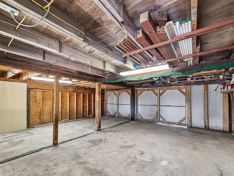 11 Highland Dr — Photo 34