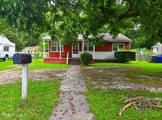 410 W Village Dr, Greenville, NC 27834