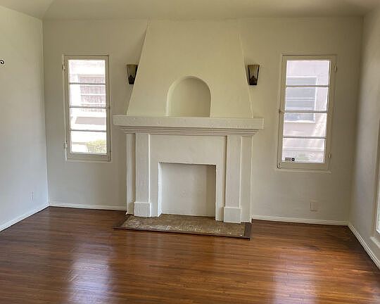 2nd image of 4255 Degnan Blvd