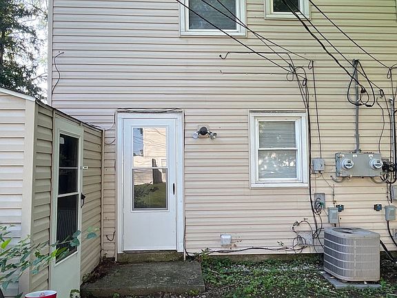 5th image of 709 Valerie Ln