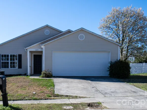 11055 Thousand Oaks Dr, Huntersville, NC 28078