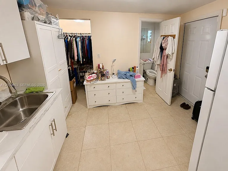 9101 SW 16th St — Photo 14