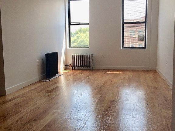 2nd image of 2201 Amsterdam Ave APT 4C