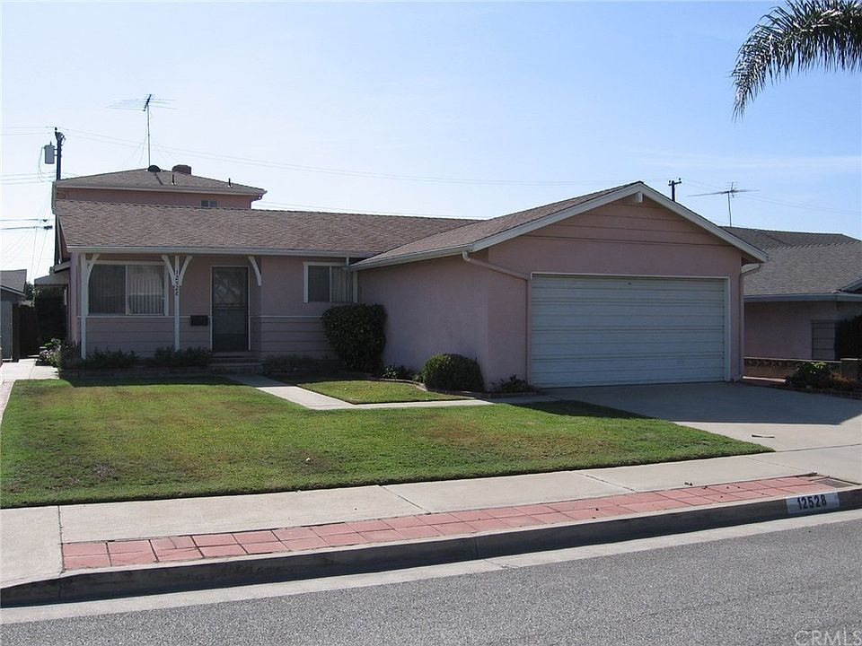 1st image of 12528 206th St