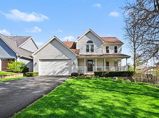 22W450 Cherry Ln, Glen Ellyn, IL 60137
