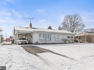 822 Fireside Rd, York, PA 17404