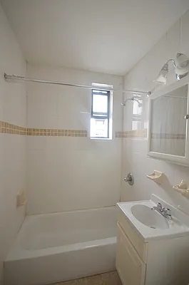 Rented by Swythe, Inc. | media 23