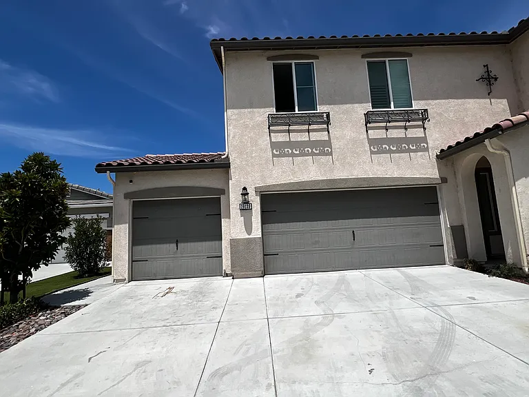29129 Carrotwood — Photo 3