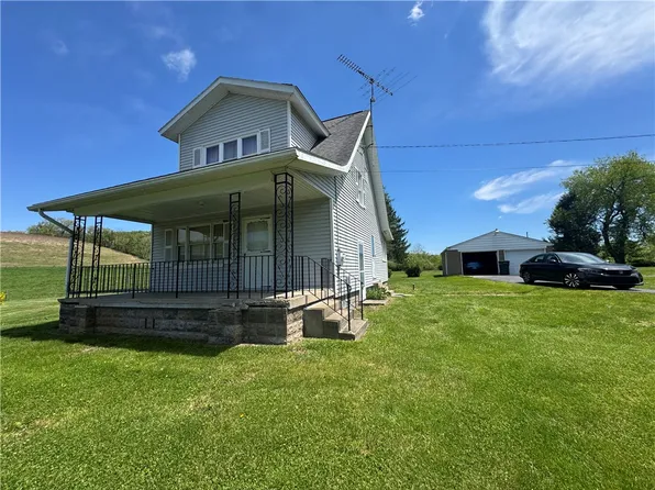 2209 Beallsville Rd, Marianna, PA 15345