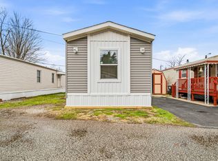 9151 Mentor Ave #B-16, Mentor, OH