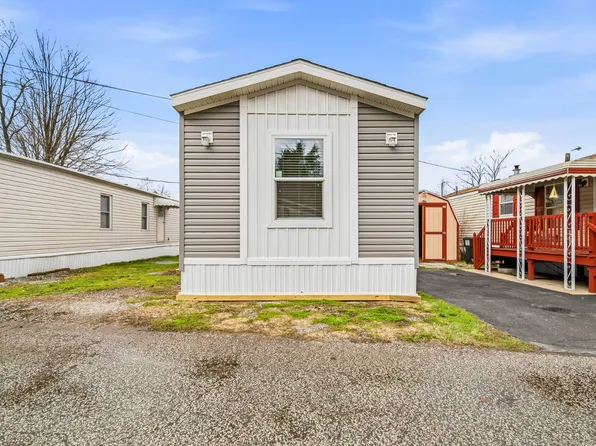 9151 Mentor Ave #B-16, Mentor, OH 44060