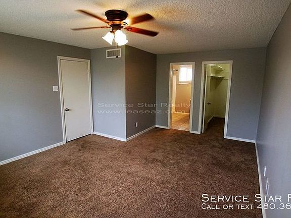 4th image of 1119 E Broadmor Dr