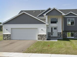 6818 376th St, North Branch, MN 55056