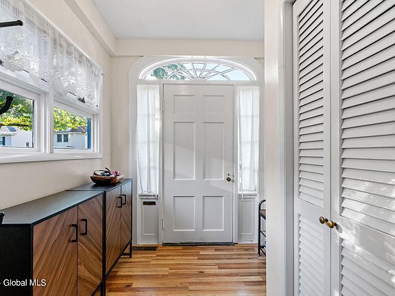 2nd image of 35 Clermont Street