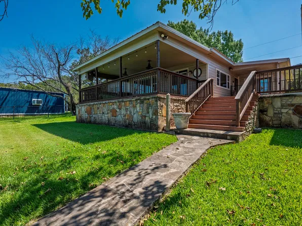 1637 Cedar Crest Loop, Graford, TX 76449