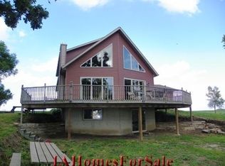 13756 Cedar Jones Rd, Olin, IA 52320