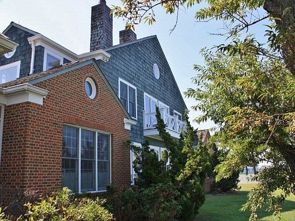 3rd image of 174 Windy Blue Ln