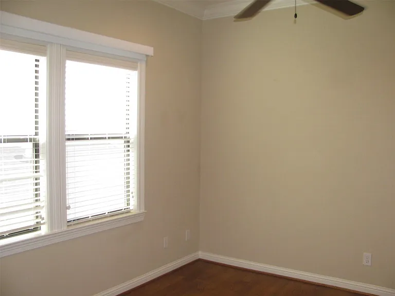 4112 Blossom St — Photo 34