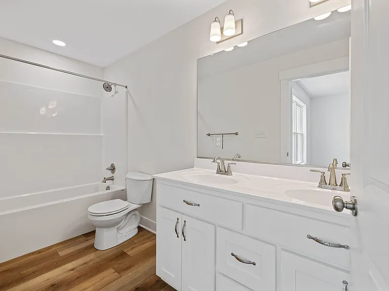20015 James River Dr — Photo 19