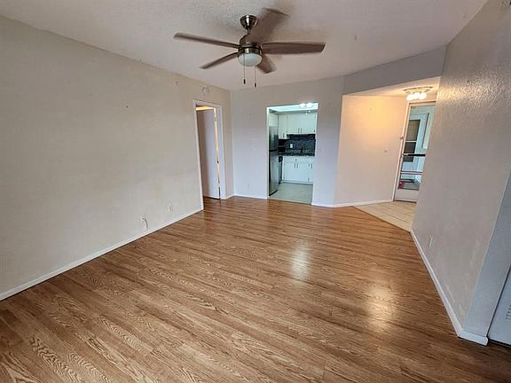 5th image of 1507 SE Royal Green Cir #203