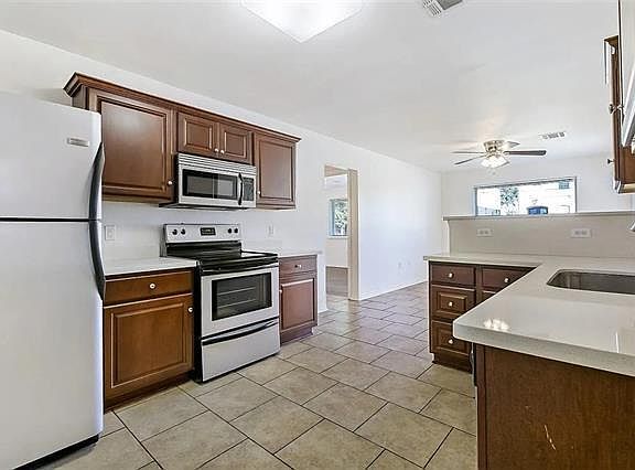 5th image of 230 16th St