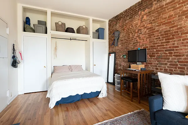 Rented by Corcoran | media 11