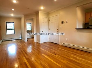 12 Pompeii St, Roxbury, MA 02119