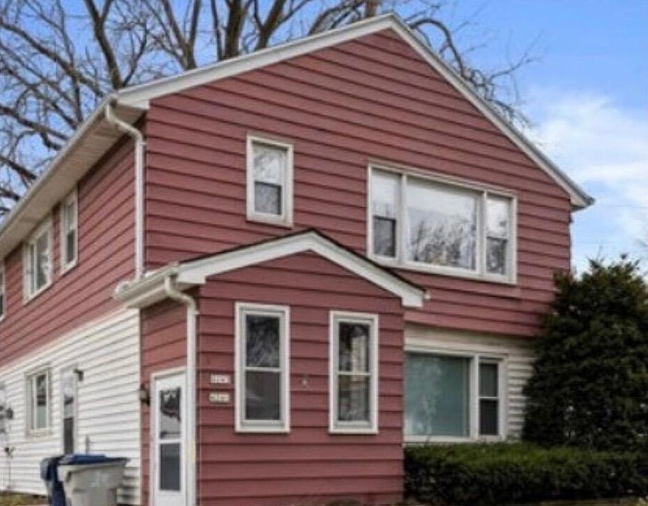 1st image of 4241 S 10th St
