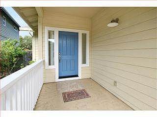 2nd image of 935 Mariana Ct