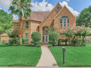 8210 Hidden Trail Ln, Spring, TX 77379