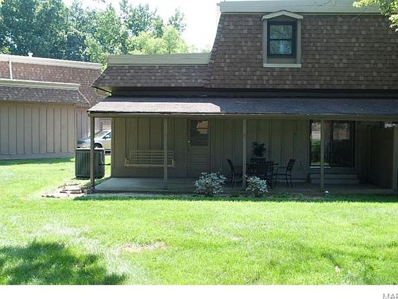 2nd image of 11853 Sologne Ct