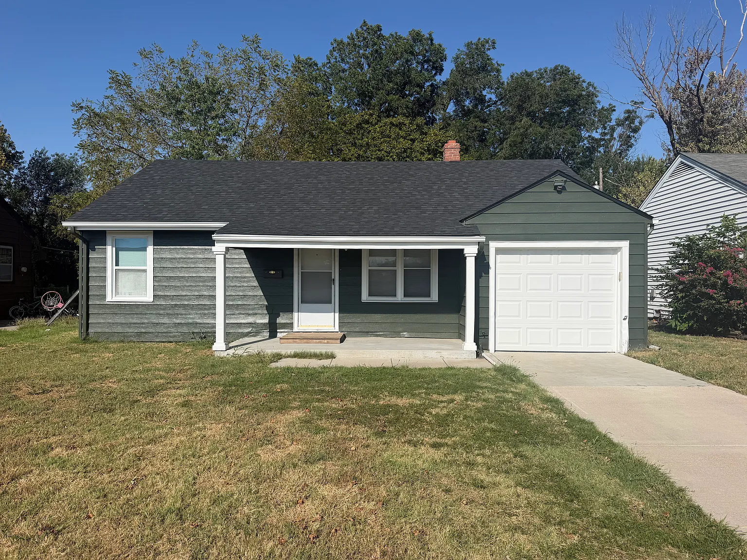 639 N Edgemoor Street — Photo 1