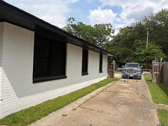 3rd image of 6069 Beechwood Dr