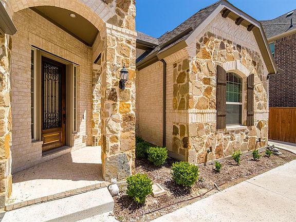 3rd image of 7012 Los Padres Pl