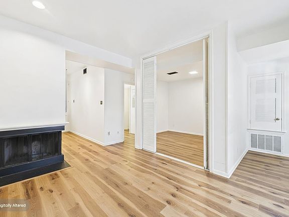 3rd image of 2529 Rio Grande St Unit 24
