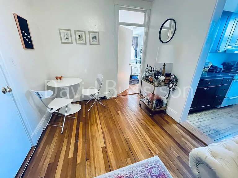 28 Quint Ave #42 — Photo 7